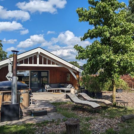 Chalet "Het Biggetje" Hottub - Sauna Volkel Εξωτερικό φωτογραφία