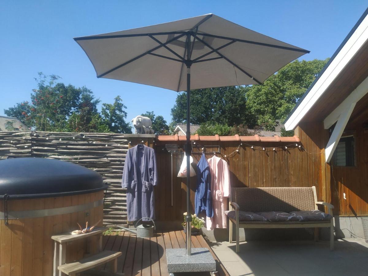Chalet "Het Biggetje" Hottub - Sauna Volkel Εξωτερικό φωτογραφία